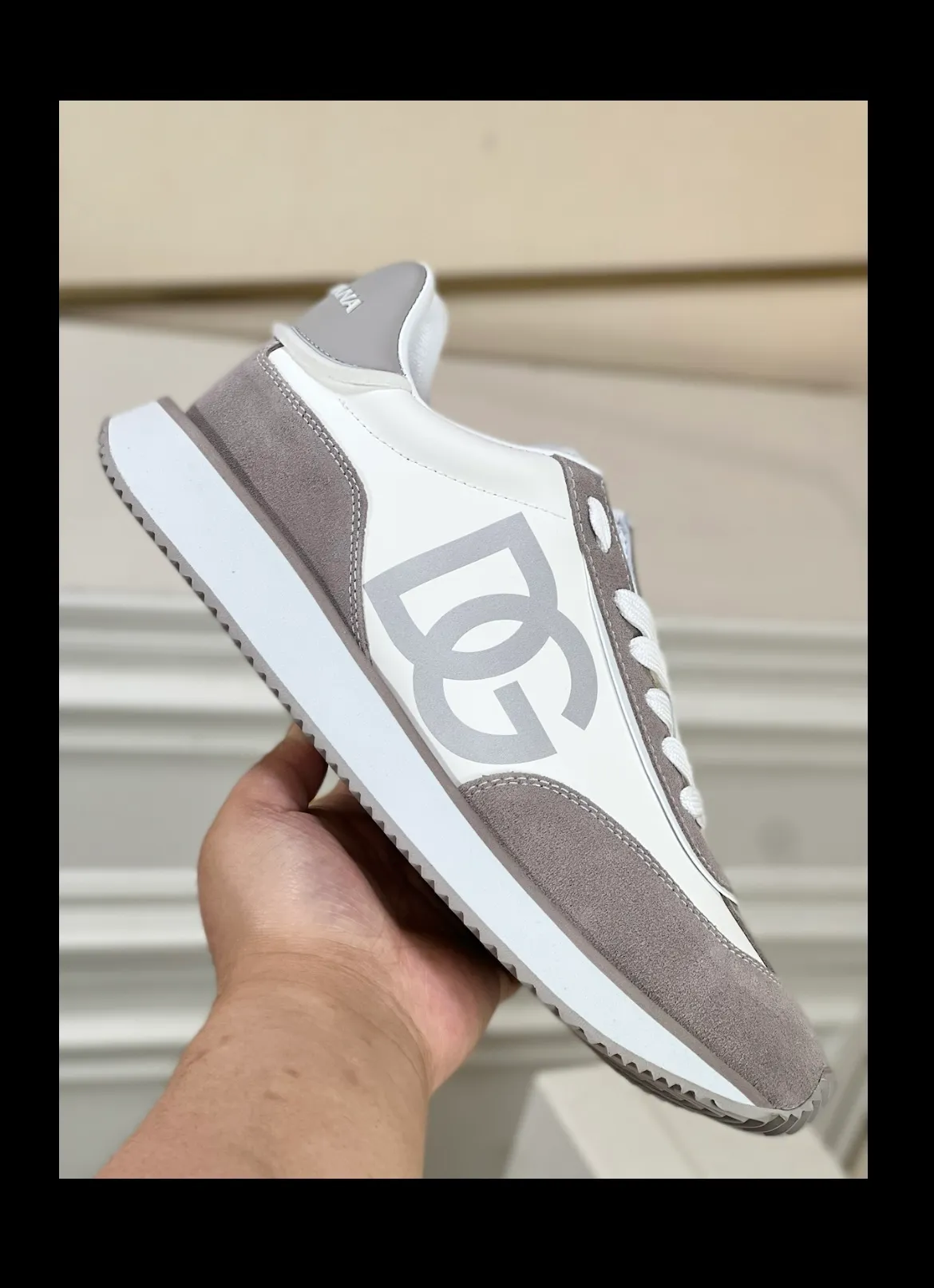 Men's Men's Shoes💰440【New Style】🐝🐝DG••New••Dolce&G*_dgDolce&G*_dgDolce & G*_dg 2024 Early Spring New Men's Lace-up Leather Casual Sports Shoes Made of imported suede cowhide spliced ​​with waterproof fabric, mixed and matched color design, a fashionable and energetic sports shoe that easily meets the needs of modern dressing and highlights the contemporary lifestyle style. The foot is fully lined with cowhide for greater comfort. The tongue and heel are decorated with logos. It is equipped with a rubber outsole. The heel and toe are wrapped to further protect our feet. It is a model worth buying! Size: 39-44 (customized at 38.45)